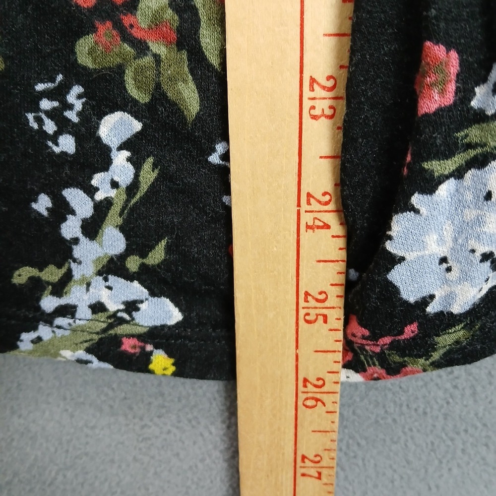 Time And Tru Blouse Womens Large Black Floral Asymmetrical Hem Scoop Neck Casual - Picture 7 of 7